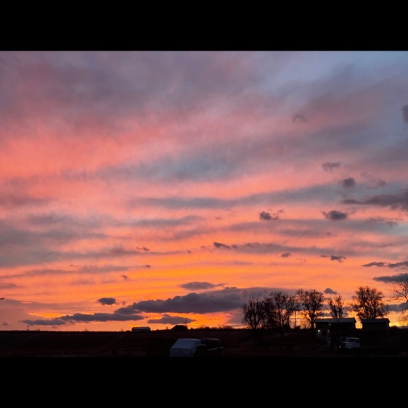 Meet your Posher, Devonee - Picture 1 of 1